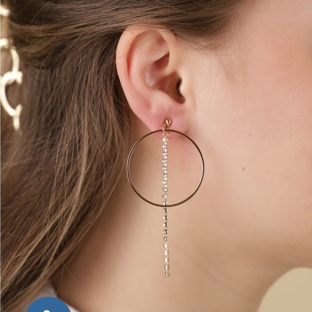 GOLDEN RHINESTONE HOOP EARRINGS